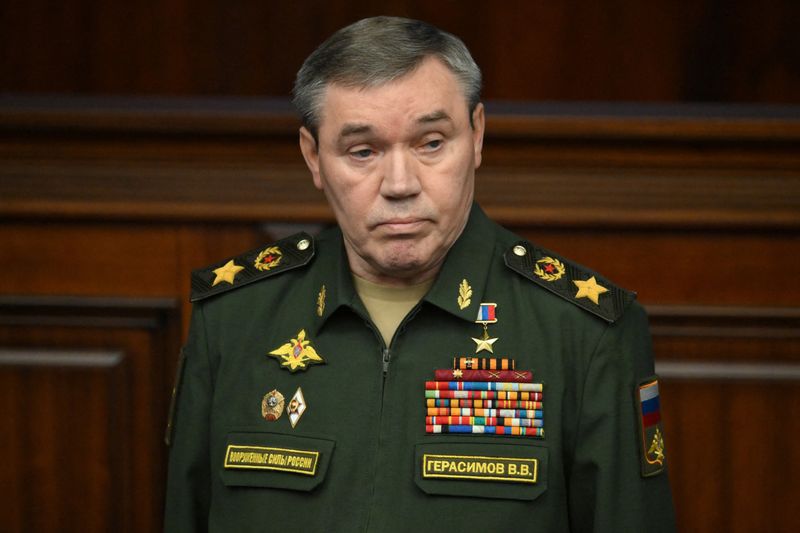 &copy; Reuters. Chefe do Estado-Maior da Rússia, general Valery Gerasimov, durante reunião em Moscoun16/12/2024 Sputnik/Grigory Sysoev/Kremlin via REUTERS