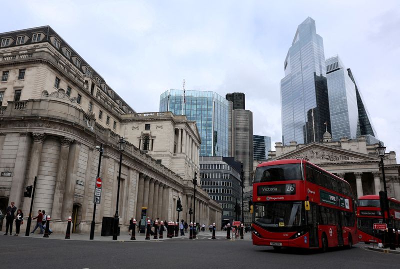 © Reuters. FILE PHOTO: A view of the Bank of England and the financial district, in London, Britain September 23, 2024. REUTERS/Mina Kim/File Photo