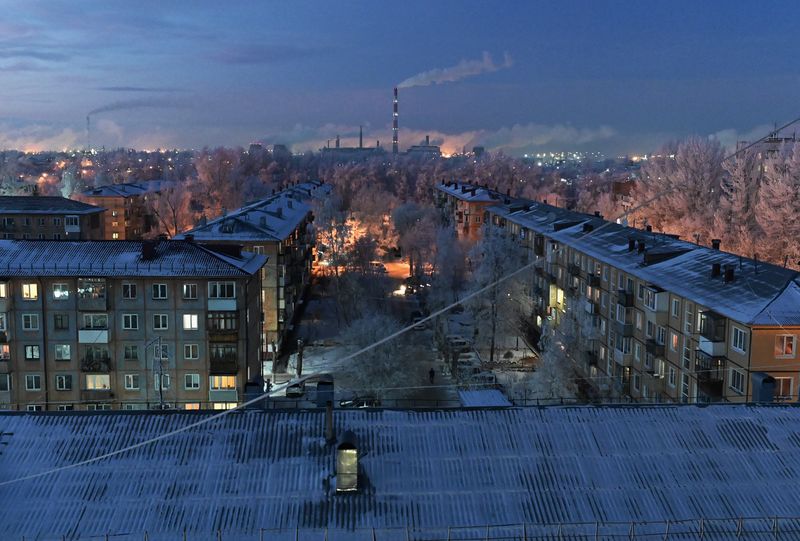 &copy; Reuters. FILE PHOTO: A view shows residential houses in the Siberian city of Omsk, Russia December 11, 2019. REUTERS/Alexey Malgavko/File Photo