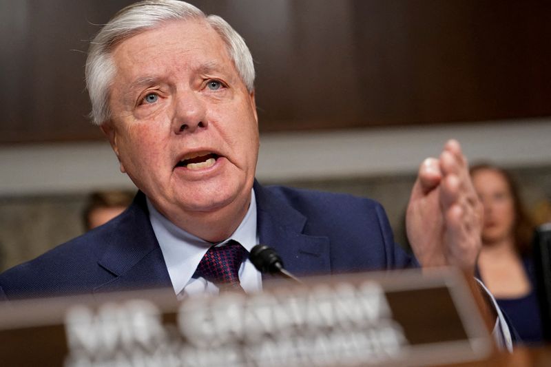 &copy; Reuters. FILE PHOTO: Judiciary Committee Ranking Member U.S. Senator Lindsey Graham (R-SC) speaks, during the Senate Judiciary Committee hearing on online child sexual exploitation at the U.S. Capitol in Washington, U.S., January 31, 2024. REUTERS/Nathan Howard/Fi