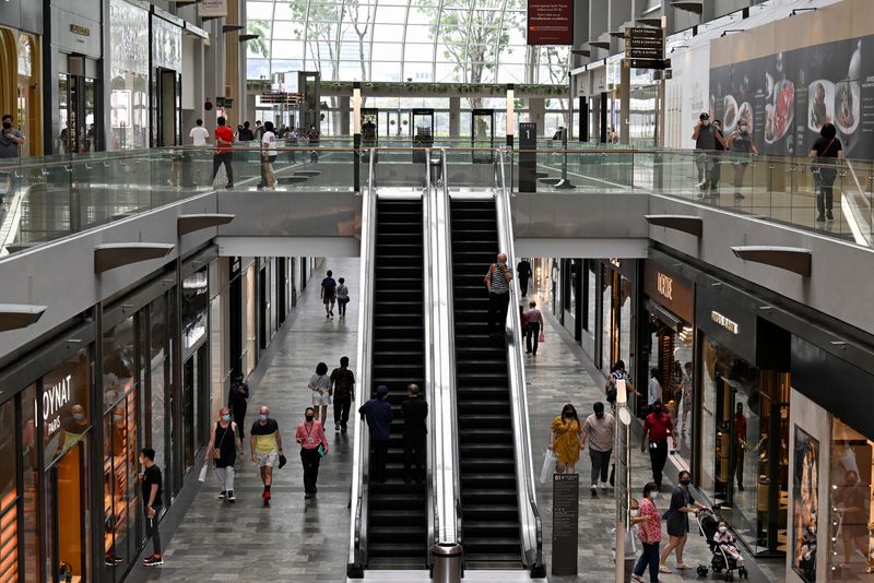 &copy; Reuters. FILE PHOTO: The interior of The Shoppes at Marina Bay Sands in Singapore March 31, 2022. REUTERS/Caroline Chia/File photo