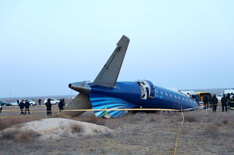 Exclusive-People on crashed Azerbaijani plane say they heard bangs before it went down