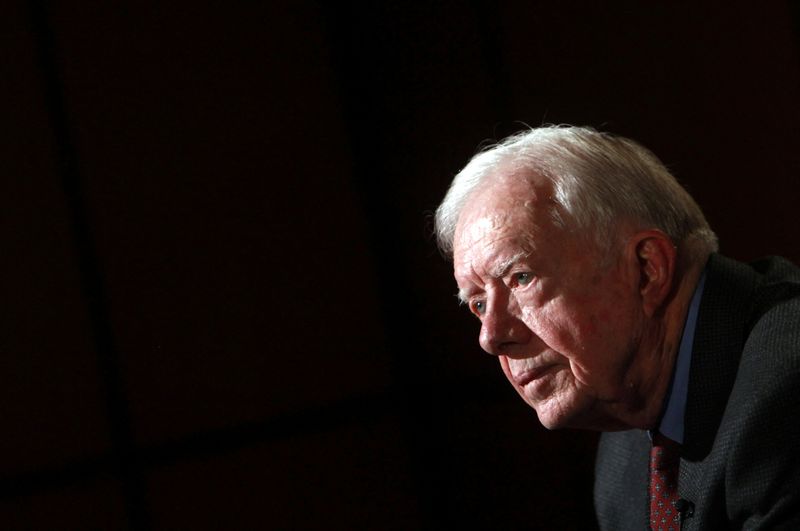 &copy; Reuters. FILE PHOTO: Former U.S. President Jimmy Carter attends an interview with Reuters in Cairo January 12, 2012. REUTERS/Amr Abdallah Dalsh/File Photo