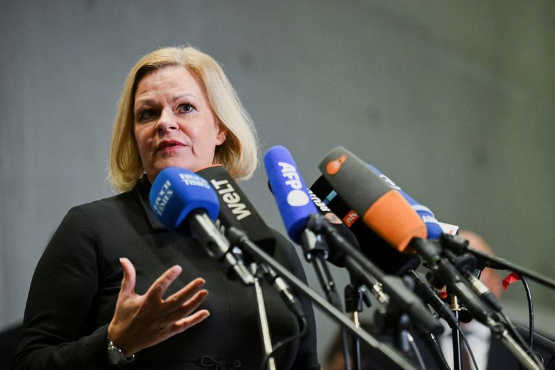 &copy; Reuters. Ministra do Interior alemã, Nancy Faeser, dá entrevista coletivan30/12/2024nREUTERS/Annegret Hilse