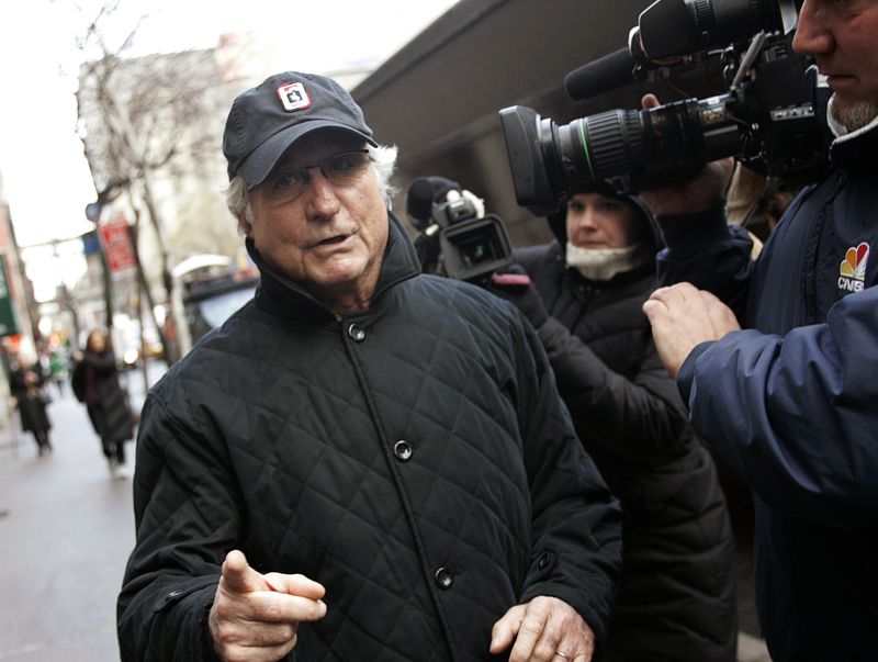 &copy; Reuters. Bernard Madoff é visto em Nova York em 2008n17/12/2008nREUTERS/Shannon Stapleton