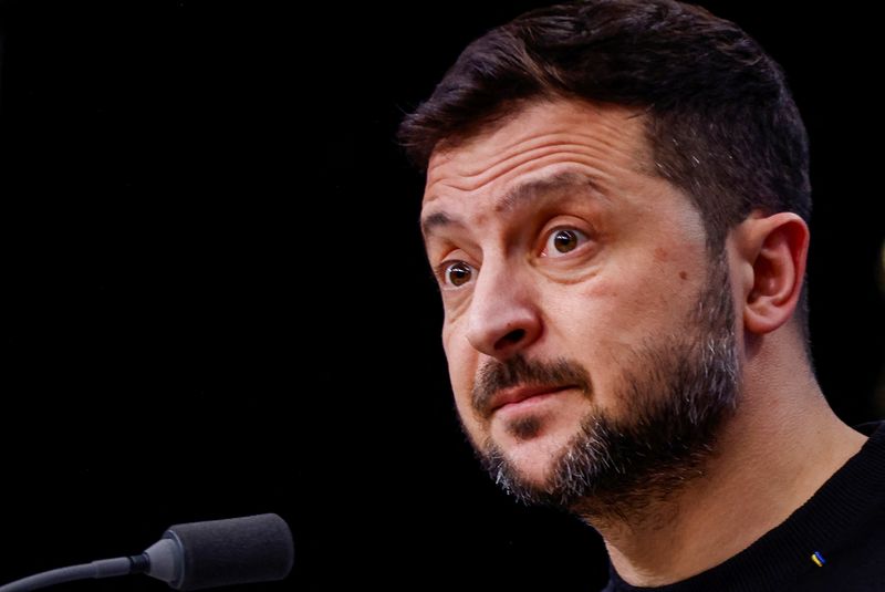 © Reuters. FILE PHOTO: Ukrainian President Volodymyr Zelenskiy attends a summit of European Union leaders in Brussels, Belgium December 19, 2024. REUTERS/Johanna Geron/File Photo