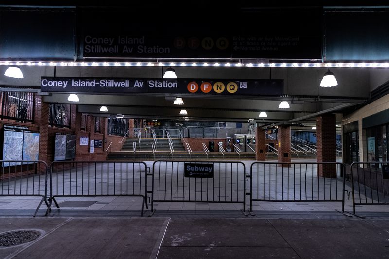 © Reuters. FILE PHOTO: Coney Island subway station in New York City, New York, U.S., May 6, 2020. REUTERS/Jeenah Moon/File photo