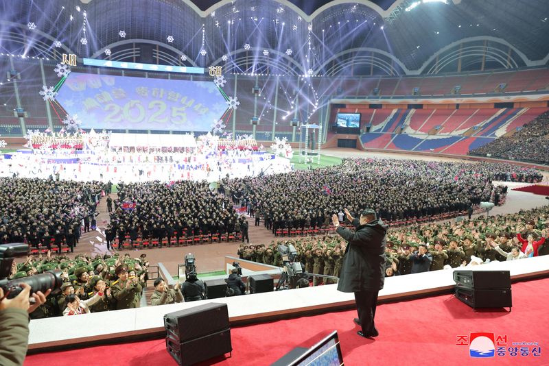 © Reuters. North Korean leader Kim Jong Un attends an event to celebrate the New Year, in Pyongyang, North Korea, in this photo released by North Korea's official Korean Central News Agency on January 1, 2025. KCNA via Reuters