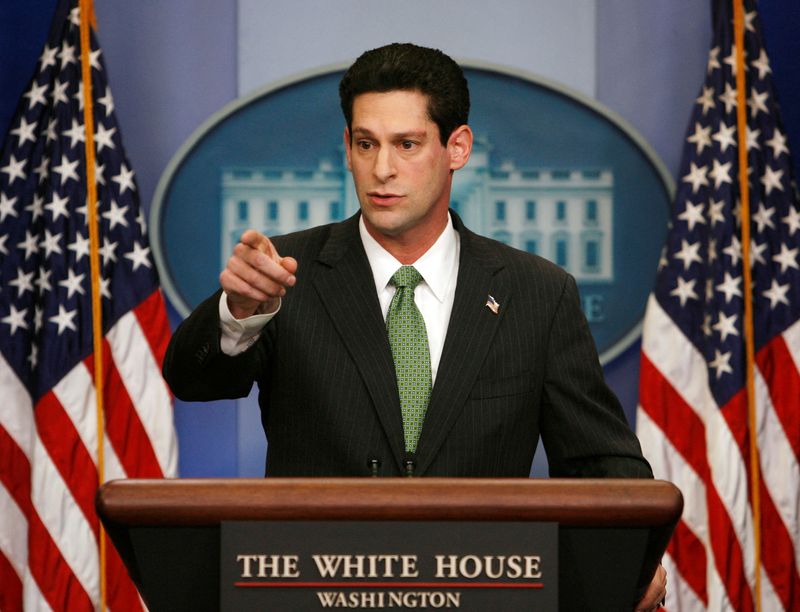 © Reuters. FILE PHOTO: White House deputy chief of staff for policy Joel Kaplan fields a question about aid to help the U.S. auto industry during a briefing at the White House in Washington December 10, 2008.  REUTERS/Kevin Lamarque/File Photo