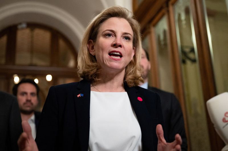 &copy; Reuters. FILE PHOTO: Head of NEOS party Beate Meinl-Reisinger speaks with journalists after coalition talks in Vienna, Austria, December 20, 2024. REUTERS/Elisabeth Mandl/File Photo