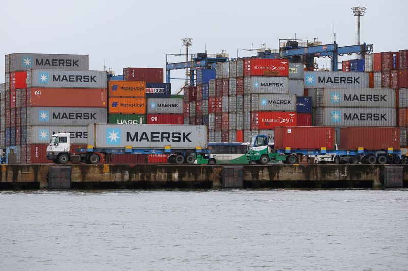 &copy; Reuters. Conteineres da Maersk no Porto de Santos, SPn23/09/2019nREUTERS/Amanda Perobelli