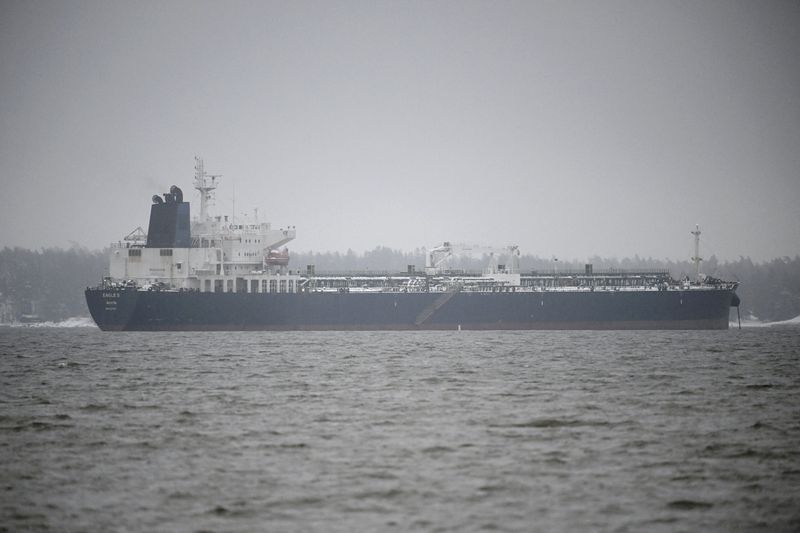 &copy; Reuters. Oil tanker Eagle S anchored near the Kilpilahti port in Porvoo, on the Gulf of Finland January 7, 2025.  Lehtikuva/Antti Aimo-Koivisto via REUTERS 