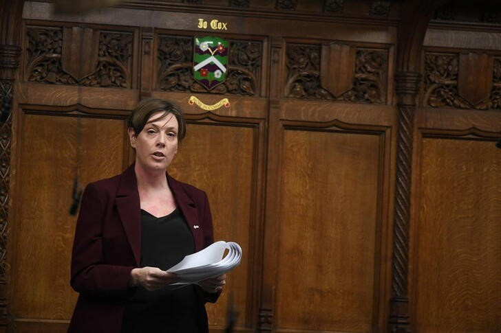 © Reuters. British Member of Parliament (MP) Jess Phillips speaks during the International Women's Day Debate at the House of Commons in London, Britain, March 10, 2022. UK Parliament/Jessica Taylor/Handout via REUTERS/File Photo