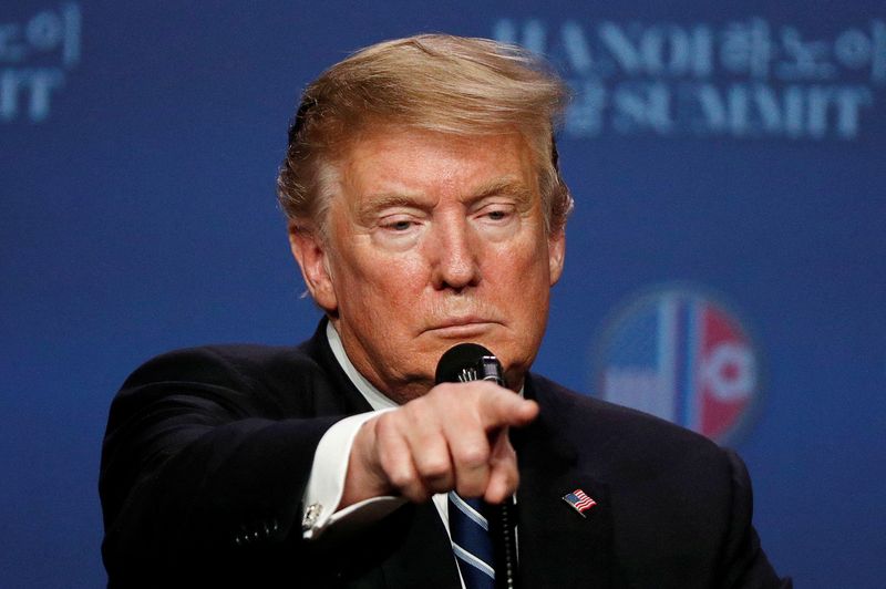 © Reuters. FILE PHOTO: U.S. President Donald Trump attends a news conference after his summit with North Korean leader Kim Jong Un, at the JW Marriott Hotel in Hanoi, Vietnam February 28, 2019. REUTERS/Jorge Silva/File Photo