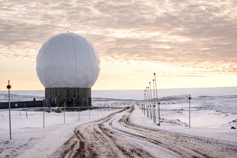 &copy; Reuters. FILE PHOTO: A view of Pituffik Space Base (formerly Thule Air Base) in Greenland, October 4, 2023. Ritzau Scanpix/Thomas Traasdahl via REUTERS/File Photo