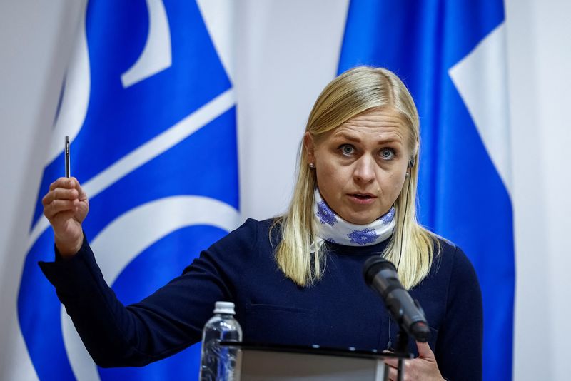 &copy; Reuters. OSCE Chairperson-in-Office and Minister for Foreign Affairs of Finland Elina Valtonen and Ukraine’s Foreign Minister Andrii Sybiha (not pictured) attend a joint press conference, amid Russia's attack on Ukraine, in Kyiv, Ukraine January 8, 2025. REUTERS