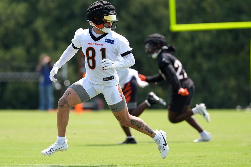 &copy; Reuters. FILE PHOTO: Jul 26, 2024; Cincinnati, OH, USA; Cincinnati Bengals wide receiver Jermaine Burton (81) runs a route during training camp practice at Kettering Health Practice Fields. Mandatory Credit: Kareem Elgazzar-USA TODAY Sports/File Photo