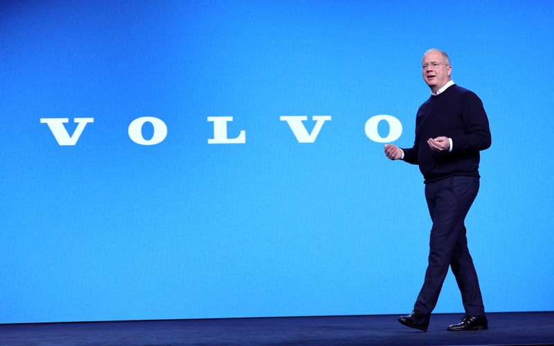 &copy; Reuters. Martin Lundstedt, president and CEO of Volvo Group, speaks during a Volvo keynote at CES 2025, an annual consumer electronics trade show, in Las Vegas, Nevada, U.S. January 8, 2025. REUTERS/Steve Marcus