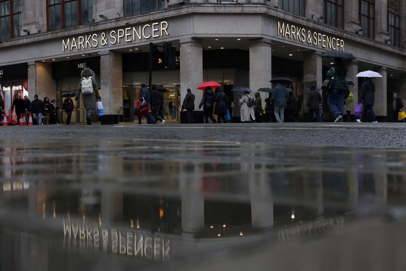 &copy; Reuters. FILE PHOTO: Pedestrians walk past the Marks & Spencer store near Marble Arch on Oxford Street, in London, Britain, February 29, 2024. REUTERS/Hollie Adams/File Photo