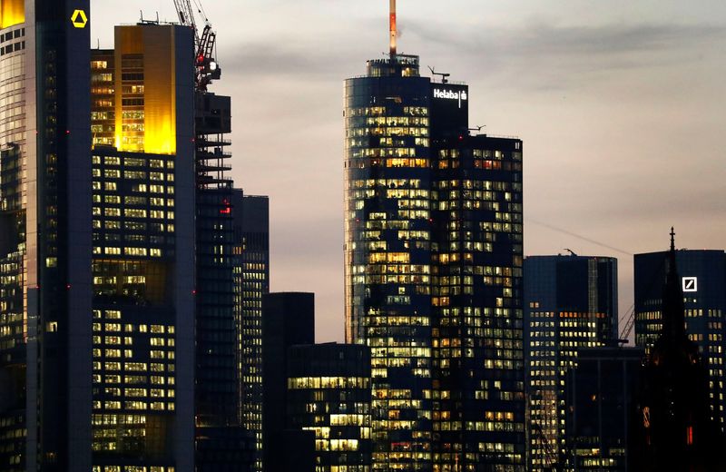 &copy; Reuters. FILE PHOTO: The skyline with its financial district is photographed in the early evening in Frankfurt, Germany, December 4, 2018. REUTERS/Kai Pfaffenbach/File Photo