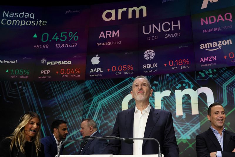 &copy; Reuters. FILE PHOTO: Arm CEO Rene Haas participates in the opening bell ceremony, as Softbank's Arm, chip design firm, holds an initial public offering (IPO) at Nasdaq Market site in New York, U.S., September 14, 2023. REUTERS/Brendan McDermid/File Photo