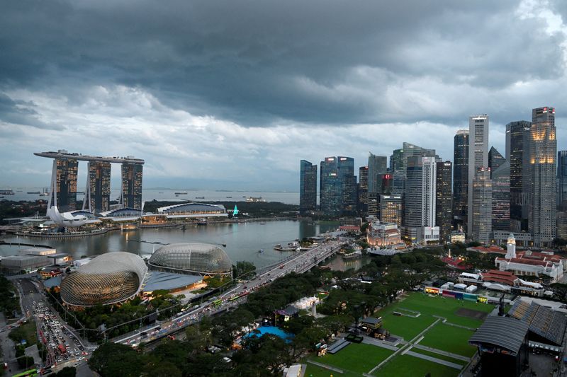 © Reuters. FILE PHOTO: A view of the skyline in Singapore September 17, 2024. REUTERS/Caroline Chia/File Photo