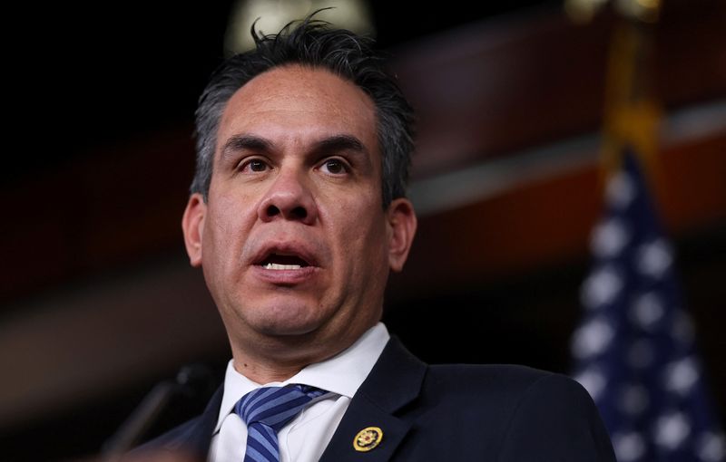 © Reuters. FILE PHOTO: House Democratic Caucus Chair Pete Aguilar (D-CA) speaks with members of the news media on Capitol Hill in Washington, U.S., December 19, 2024. REUTERS/Leah Millis/File Photo