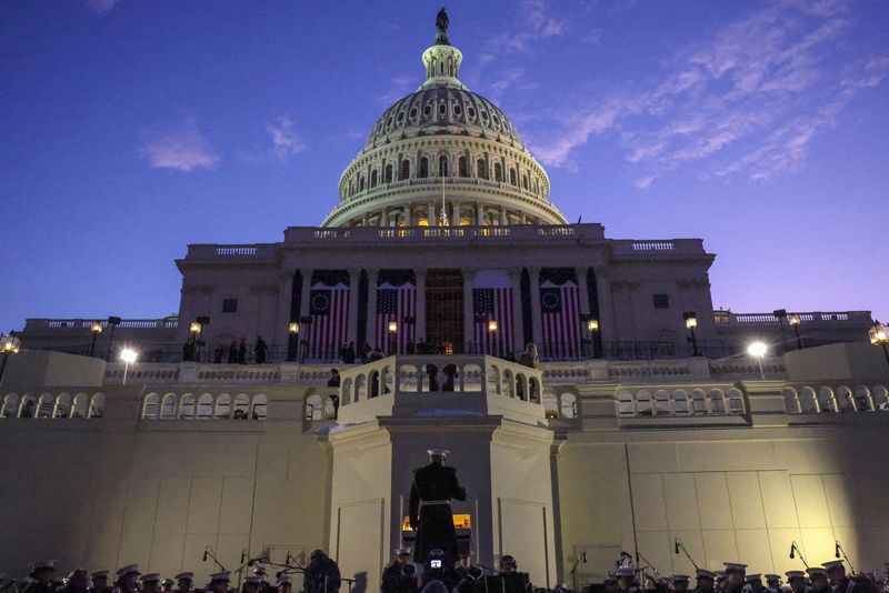 &copy; Reuters. FILE PHOTO: "The President's Own" United States Marine Band rehearses at sunrise ahead of the presidential inauguration of U.S. President-elect Donald Trump, in Washington, U.S. January 12, 2025. REUTERS/Evelyn Hockstein/File Photo