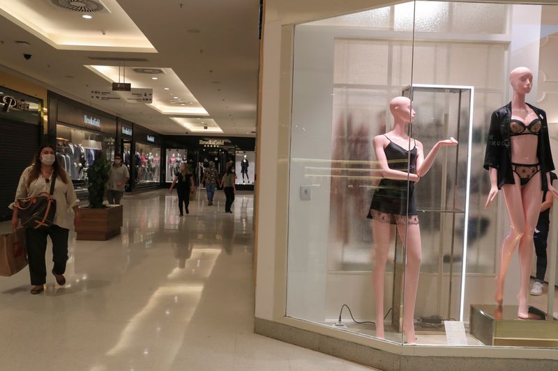 © Reuters. Shopping em São Paulo
11/06/2020
REUTERS/Amanda Perobelli