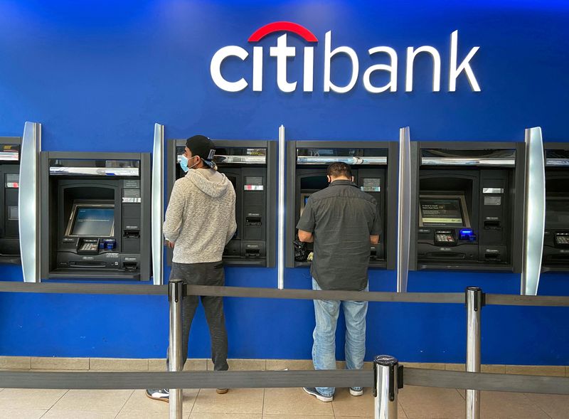 © Reuters. FILE PHOTO: Customers use ATMs at a Citibank branch in the Jackson Heights neighborhood of the Queens borough of New York City, U.S. October 11, 2020. Picture taken October 11, 2020. REUTERS/Nick Zieminski/File Photo