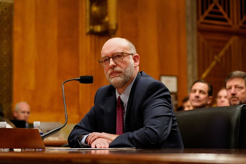 © Reuters. Russell Vought, U.S. President-elect Donald Trump’s nominee to be director of the Office of Management and Budget, testifies during a Senate Homeland Security and Governmental Affairs Committee confirmation hearing on Capitol Hill in Washington, U.S., January 15, 2025. REUTERS/Elizabeth Frantz