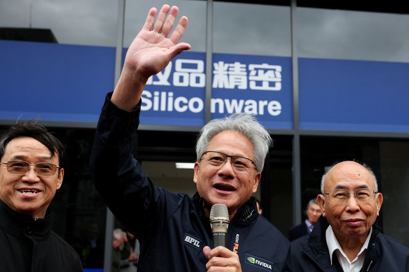 &copy; Reuters. Nvidia CEO Jensen Huang answer questions from the media at the opening ceremony of Siliconware Precision Industries Co. (SPIL)’s Tan Ke Plant site in Taichung, Taiwan January 16, 2025. REUTERS/Ann Wang