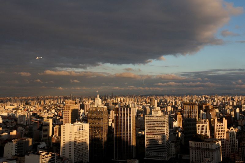 © Reuters. FILE PHOTO: Cityscape of downtown Sao Paulo, Brazil January 13, 2025. REUTERS/Jorge Silva/File Photo