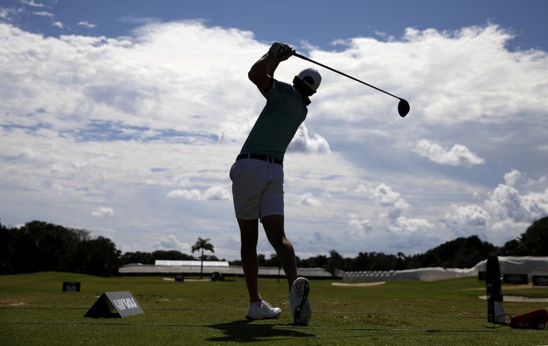 © Reuters. FILE PHOTO: Golf - LIV Golf Mayakoba - El Camaleon Mayakoba Golf Course, Playa del Carmen, Mexico - February 2, 2024 Torque GC's Carlos Ortiz during practice before the first round REUTERS/Raquel Cunha/File photo