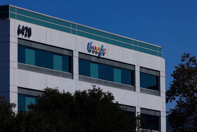 &copy; Reuters. FILE PHOTO: The logo of Google LLC is shown on a building in San Diego, California, U.S., October 9, 2024. REUTERS/Mike Blake/File Photo