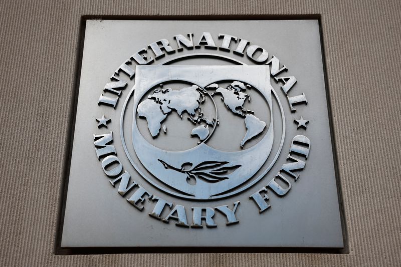 &copy; Reuters. FILE PHOTO: A view of the International Monetary Fund (IMF) logo at its headquarters in Washington, D.C., U.S., November 24, 2024. REUTERS/Benoit Tessier/File Photo