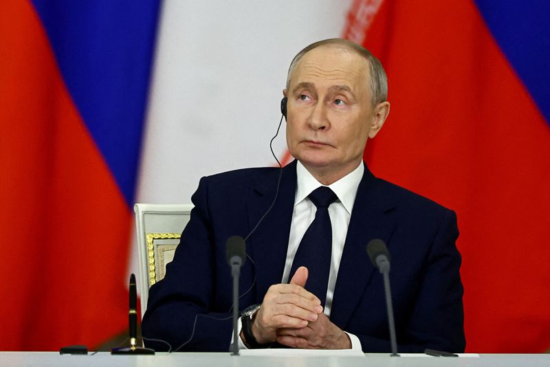 &copy; Reuters. Russian President Vladimir Putin attends a documents signing ceremony with Iranian President Masoud Pezeshkian in Moscow, Russia January 17, 2025. REUTERS/Evgenia Novozhenina/Pool