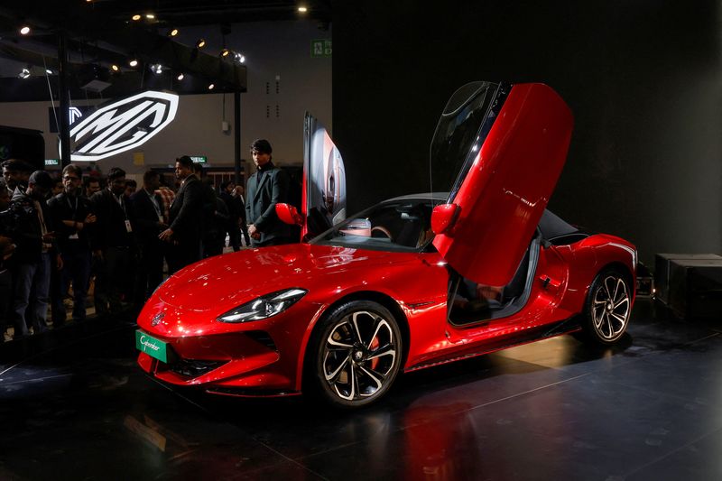 &copy; Reuters. JSW MG Motor India presents the MG Cyberster, MG's first all-electric sports car, during India's five-day auto show in New Delhi, India, January 17, 2025. REUTERS/Priyanshu Singh