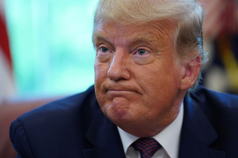 &copy; Reuters. Trumpn11/09/2020nREUTERS/Kevin Lamarque