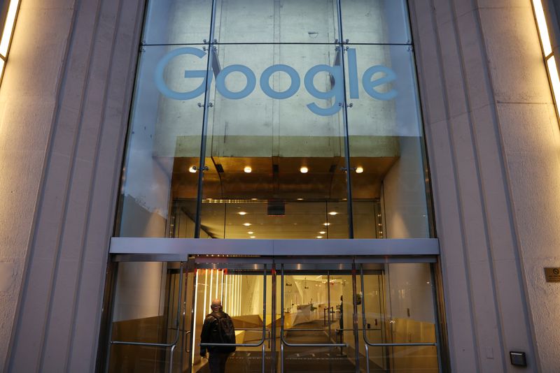 &copy; Reuters. Logo do Google em escritório de Manhattan, em Nova Yorkn17/11/2021nREUTERS/Andrew Kelly
