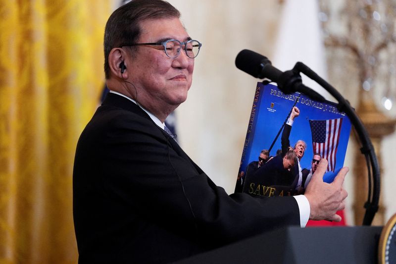 &copy; Reuters. Primeiro-ministro do Japão, Shigeru Ishiba, durante visita à Casa Branca, em Washington, nos EUAn07/02/2025nREUTERS/Kent Nishimura