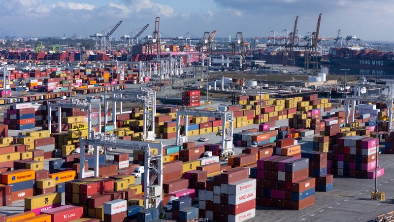 US containerized imports hit record high in January