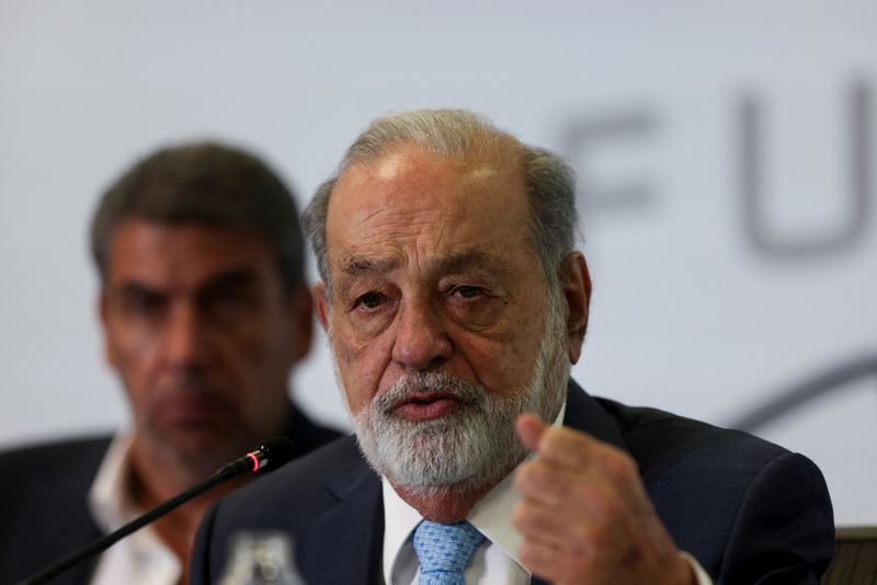 Mexico's Carlos Slim says 'complicated' deepwater gas project being evaluated