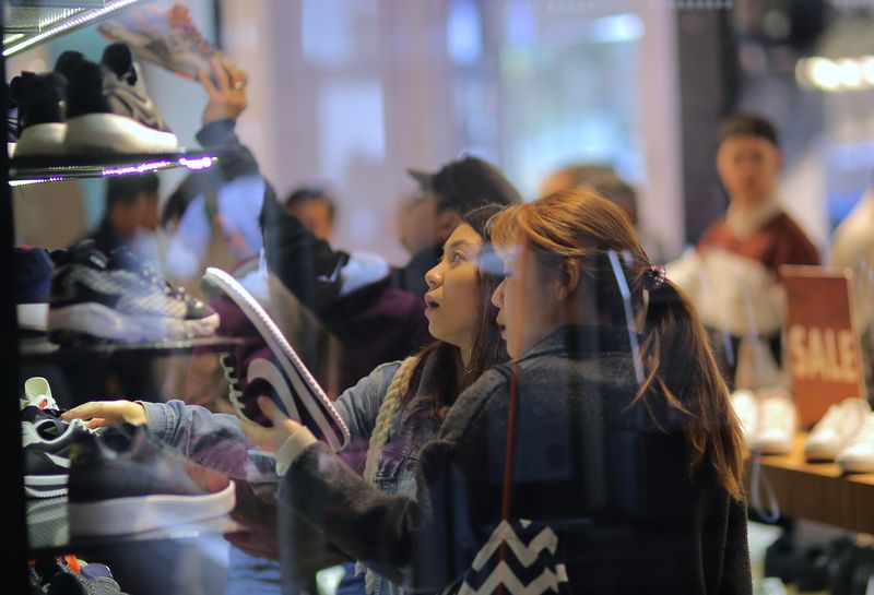Australia business confidence improves even as conditions slacken, survey says
