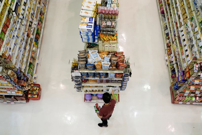 Thai consumer confidence hits 8-month high in January on stimulus measures 