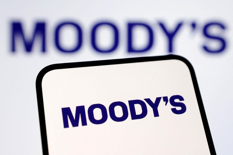 Moody's forecasts annual profit above estimates on robust demand