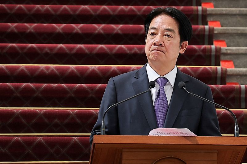 © Reuters. Taiwan's President Lai Ching-te holds a press conference in Taipei, Taiwan February 14, 2025. REUTERS/Ann Wang