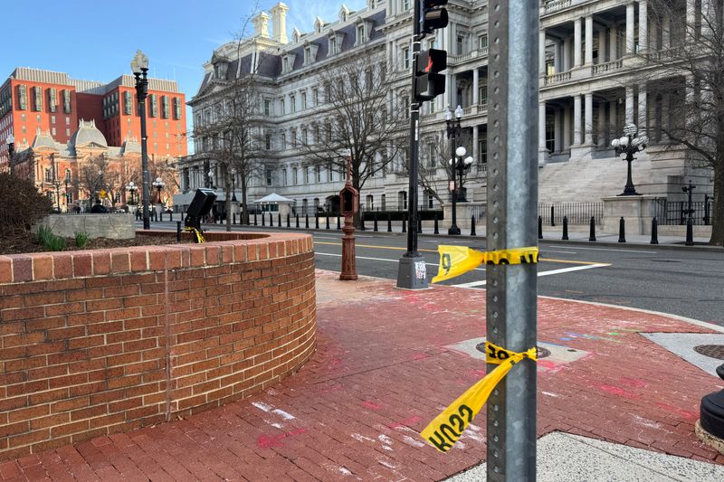 US Secret Service shoots armed man near White House overnight, agency says
