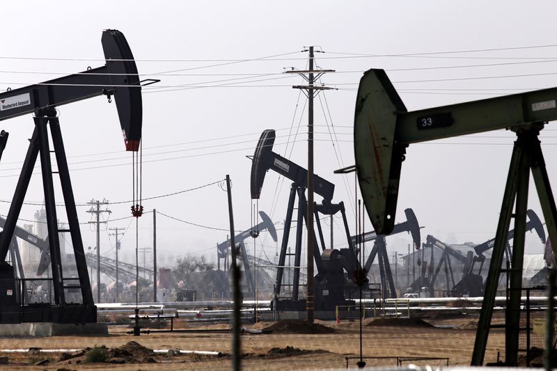 &copy; Reuters. Bomba de petróleo em Bakersfield, Califórnia, EUA