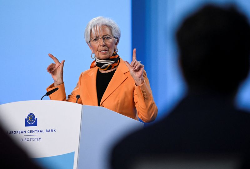 Trade, defence shocks risk amplifying euro zone inflation, Lagarde warns